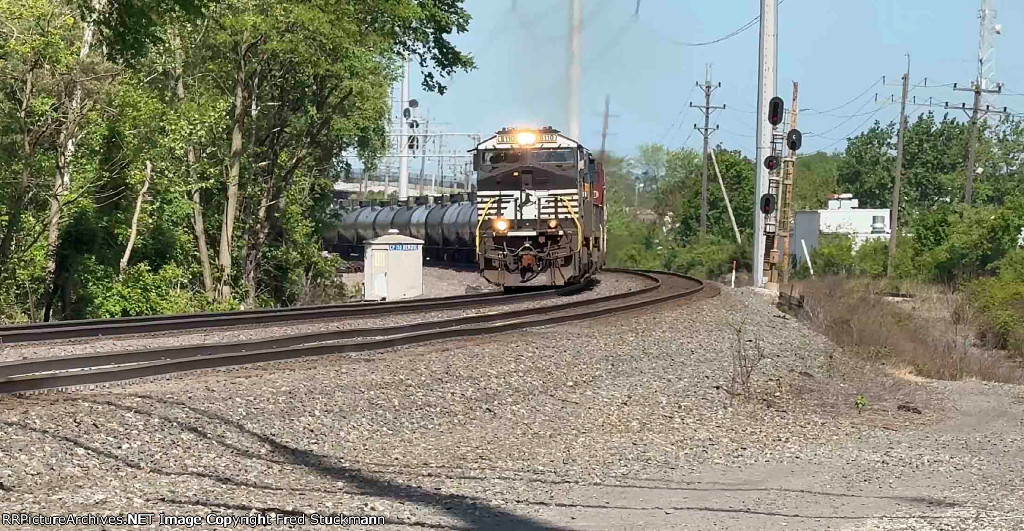 NS 8110 is just starting from a stop.